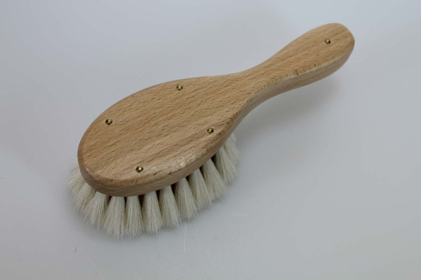 Baby-Haarbürste / Ziegenhaar weiss mit Gesicht, oval mit Stiel, 15 cm